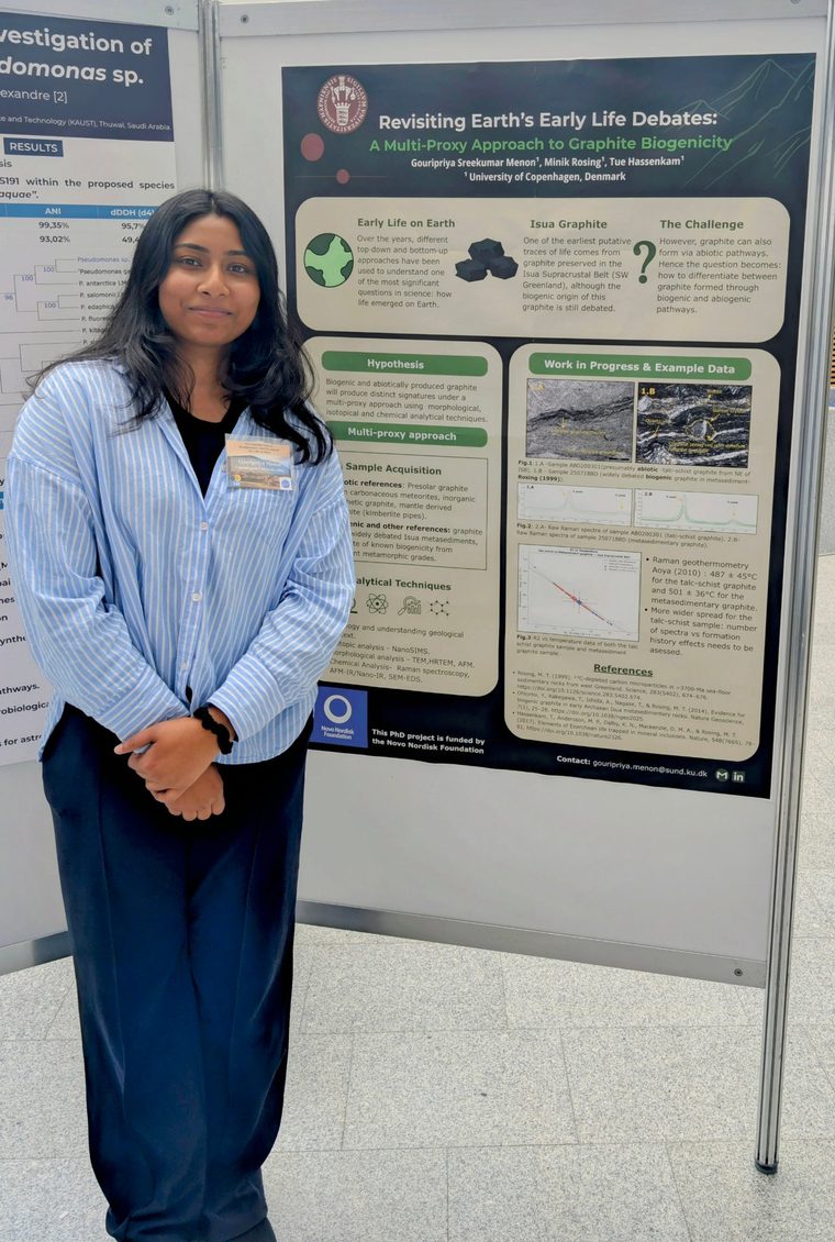 Gouri presenting her poster on graphite biogenicity